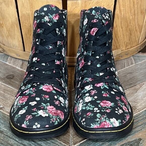 Dr. Martens Hackney 7-Eye Pink Rose Floral Black Canvas Ankle Boot Womens Size 6 - Picture 4 of 11